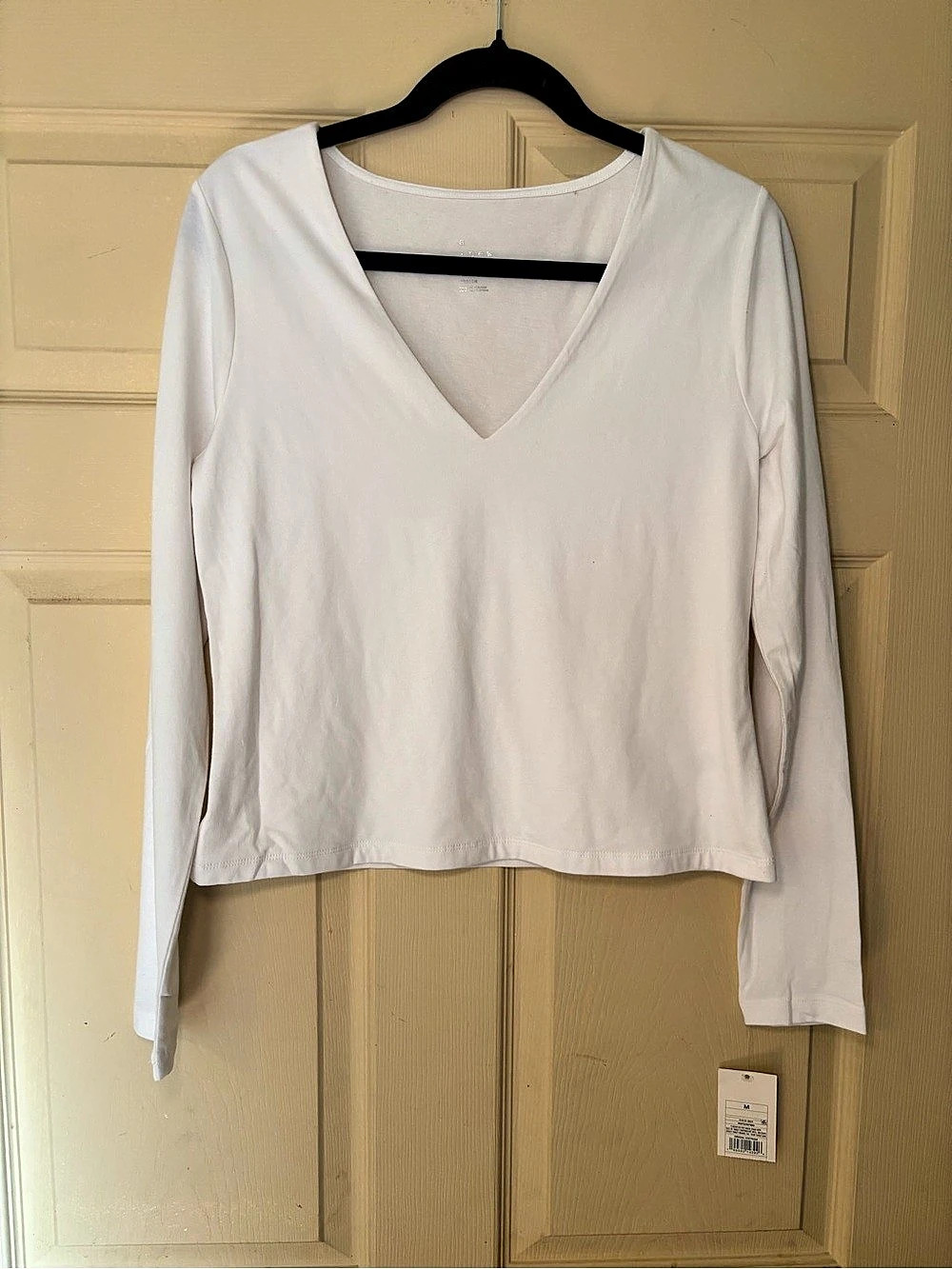 New With Tags - Long Sleeve V-Neck Top